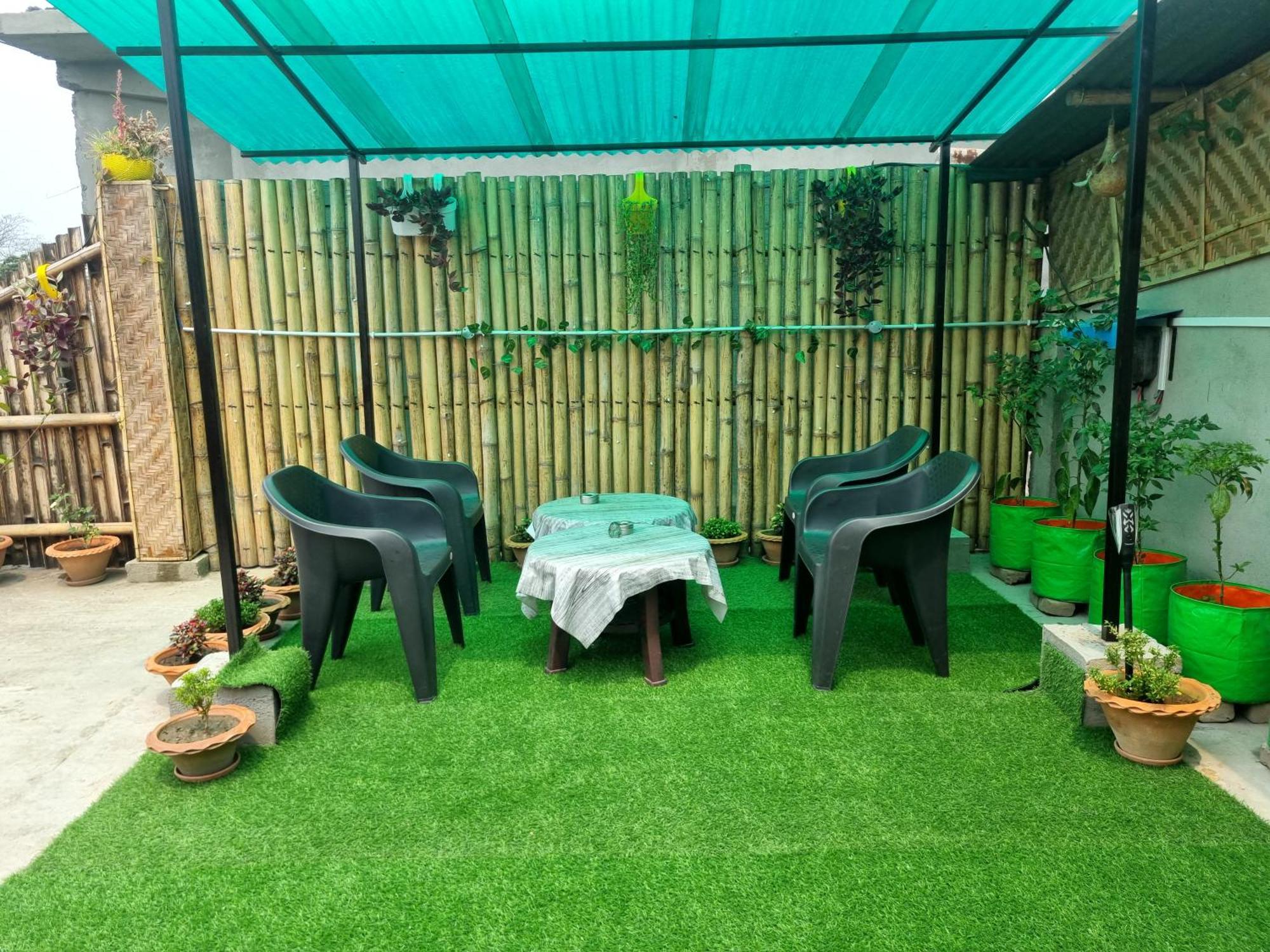 Alohi The Terrace Homestay Tezpur Eksteriør bilde